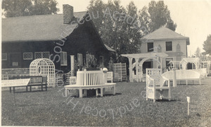 Image of Garden furniture display, Pasadena