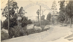 Image of Division of traffic way & parking on slope, Thousand Oaks, Berkeley