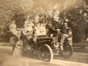 Image of Members of the Santa Clara County Automobile Club