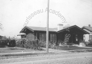 Image of A. G. Ochsner residence, front view from the street