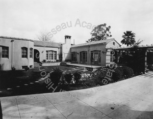 Image of View of courtyard, Pomeroy house