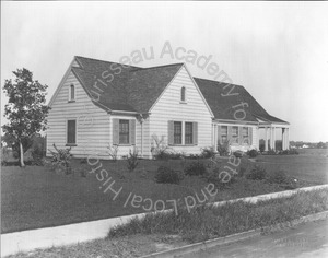 Image of Almack Residence on Faculty Row, front and side views