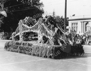 Image of Bridge the Gap San Francisco float