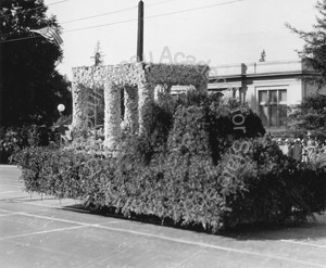 Image of Float in the Rose Parade