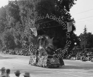 Image of Veterans of Foreign Wars float